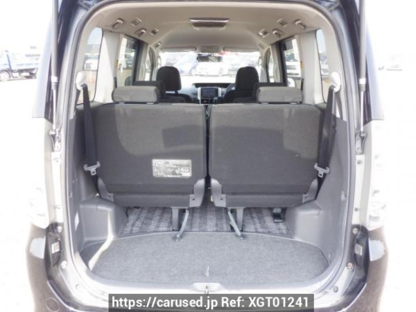 Used 2008 AT toyota voxy ZRR70W Image[8]