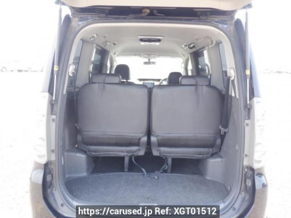 Used 2007 AT toyota voxy ZRR70W Image[8]