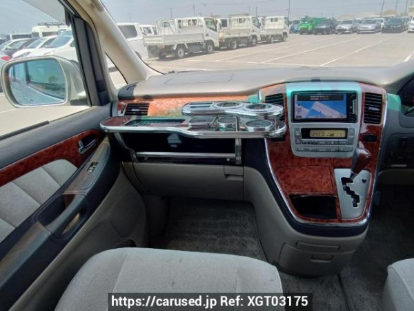 Used 2004 AT toyota alphard MNH10W Image[22]
