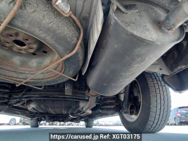 Used 2004 AT toyota alphard MNH10W Image[39]