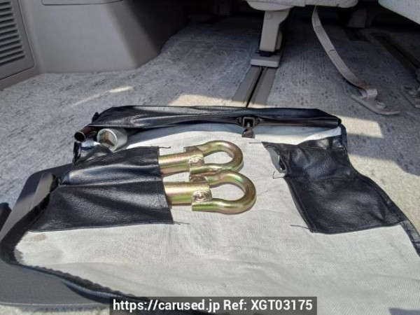 Used 2004 AT toyota alphard MNH10W Image[43]