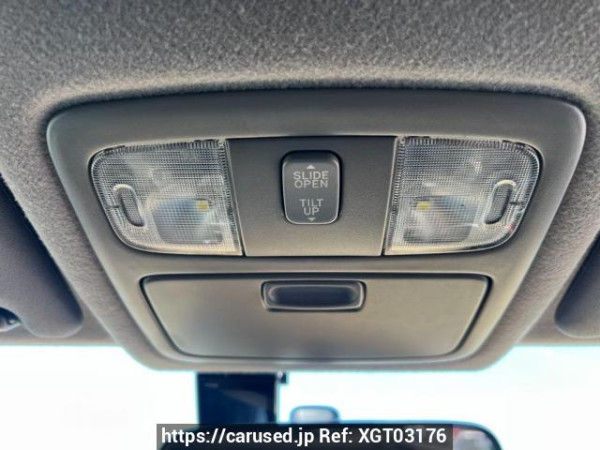 Used 2004 AT toyota hilux-surf TRN215W Image[37]