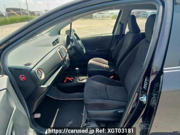 Used 2013 AT toyota vitz KSP130 Image[14]