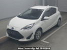 Toyota Aqua NHP10