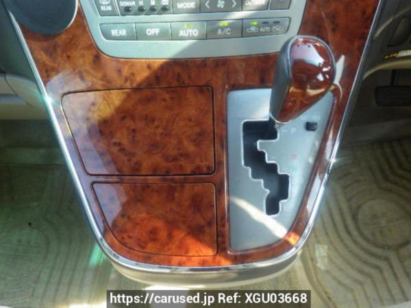 Used 2004 AT toyota alphard MNH10W Image[23]