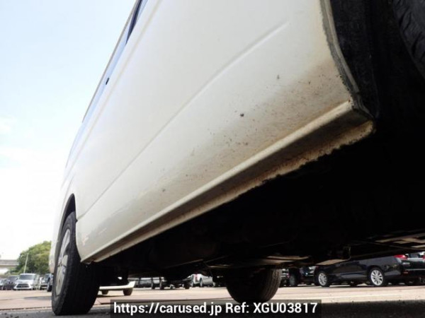 Used 2006 MT toyota regiusace-van KDH205V Image[32]