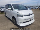 Toyota Voxy ZRR70W