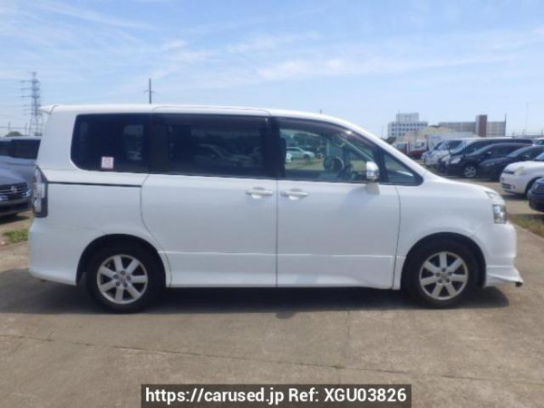 Used 2007 AT toyota voxy ZRR70W Image[7]