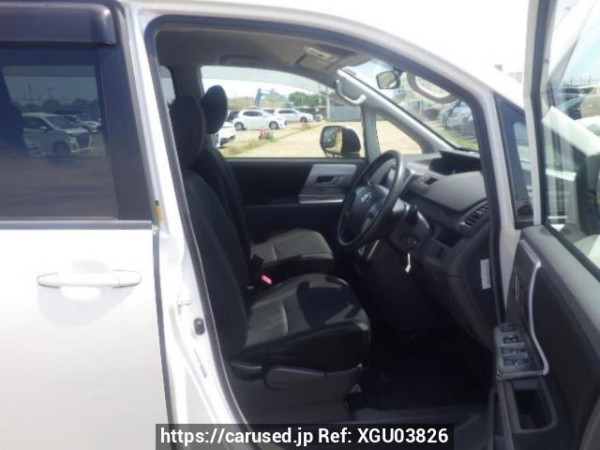 Used 2007 AT toyota voxy ZRR70W Image[11]