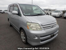 Toyota Noah AZR60G