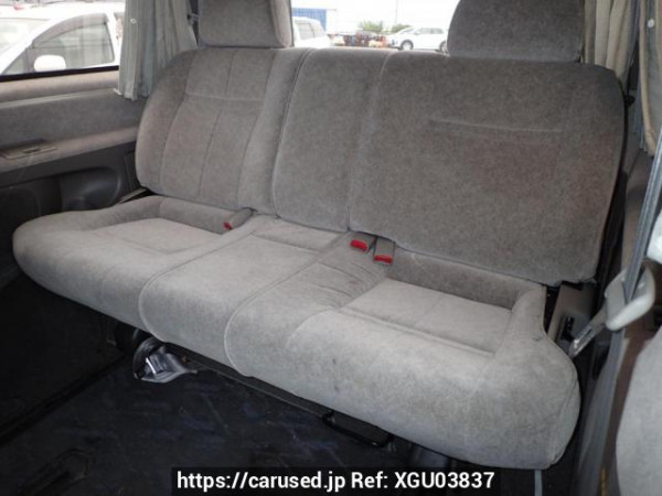 Used 2001 AT toyota regius-wagon RCH41W Image[13]