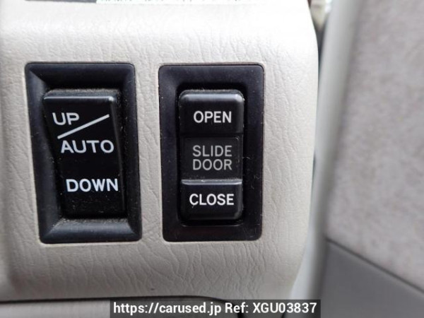 Used 2001 AT toyota regius-wagon RCH41W Image[17]