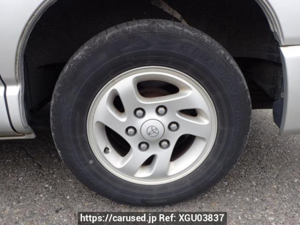 Used 2001 AT toyota regius-wagon RCH41W Image[23]