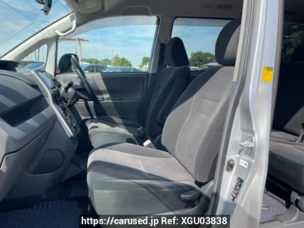 Used 2008 AT toyota noah ZRR70G Image[13]