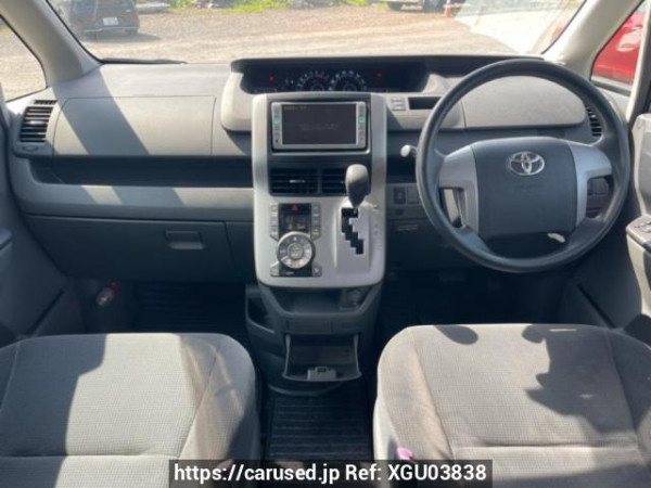 Used 2008 AT toyota noah ZRR70G Image[21]