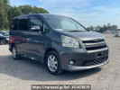 Toyota Noah ZRR75W