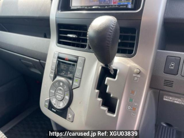 Used 2008 AT toyota noah ZRR75W Image[28]