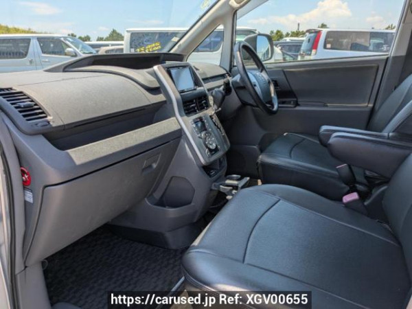 Used 2009 AT toyota noah ZRR75G Image[14]