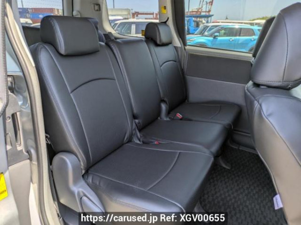 Used 2009 AT toyota noah ZRR75G Image[15]
