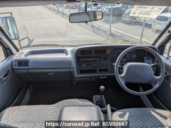 Used 2003 MT toyota hiace-van TRH112V Image[17]