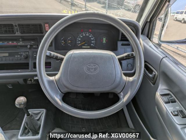 Used 2003 MT toyota hiace-van TRH112V Image[19]