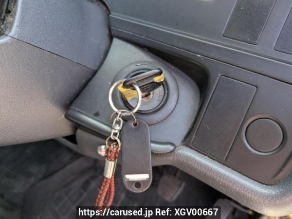 Used 2003 MT toyota hiace-van TRH112V Image[20]