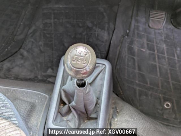 Used 2003 MT toyota hiace-van TRH112V Image[23]