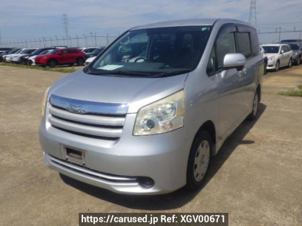 Used 2007 AT toyota noah ZRR70G Image[2]