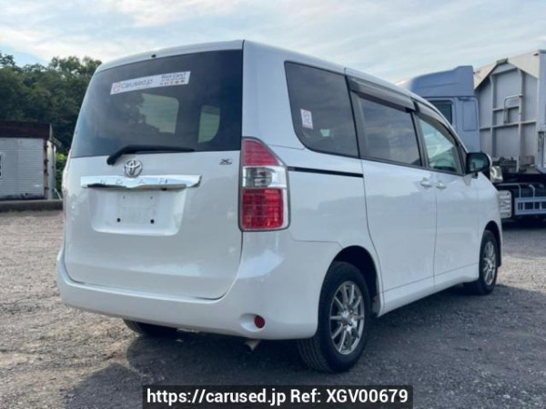 Used 2007 AT toyota noah ZRR70G Image[6]