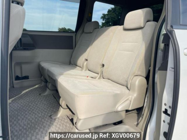 Used 2007 AT toyota noah ZRR70G Image[15]