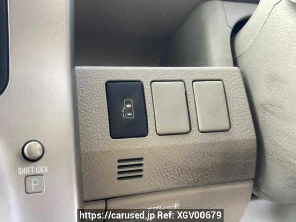 Used 2007 AT toyota noah ZRR70G Image[33]
