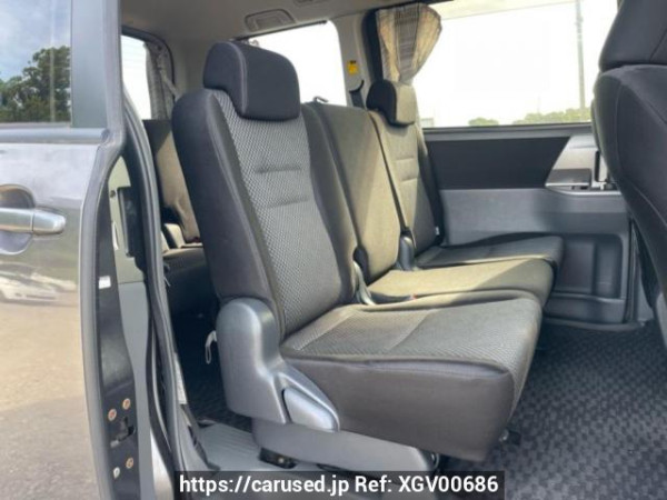 Used 2007 AT toyota noah ZRR75W Image[15]