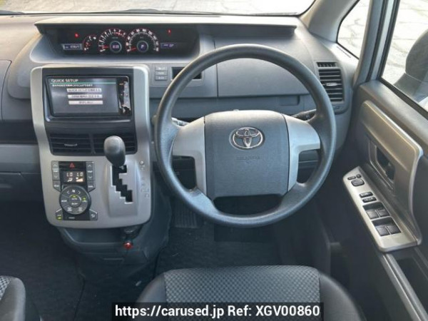 Used 2007 AT toyota noah ZRR75W Image[21]