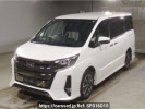 Toyota Noah ZRR80W