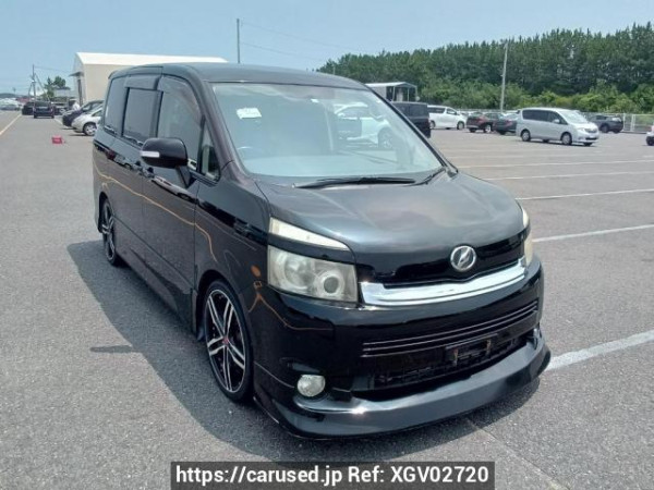 Used 2007 AT toyota voxy ZRR70W Image[0]
