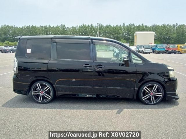 Used 2007 AT toyota voxy ZRR70W Image[7]