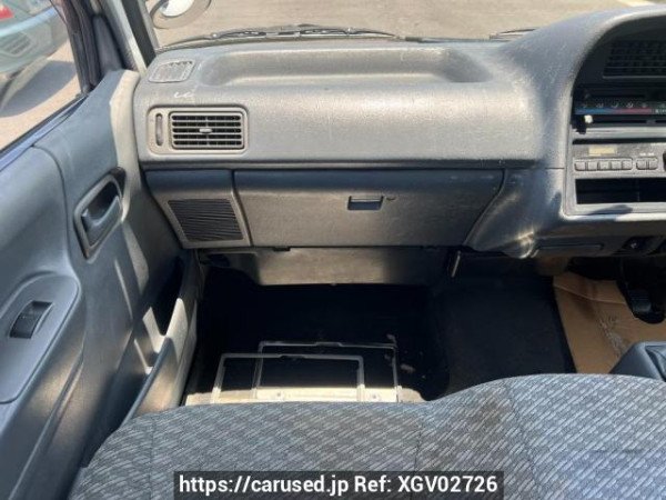 Used 2004 MT toyota hiace-van TRH112V Image[17]