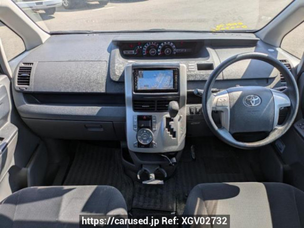 Used 2009 AT toyota noah ZRR70G Image[19]
