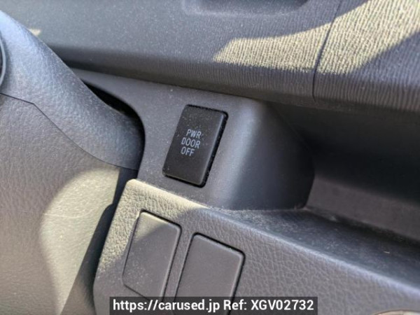 Used 2009 AT toyota noah ZRR70G Image[23]