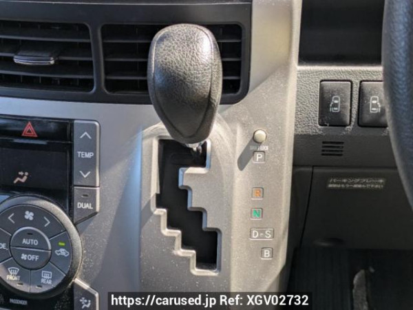 Used 2009 AT toyota noah ZRR70G Image[30]