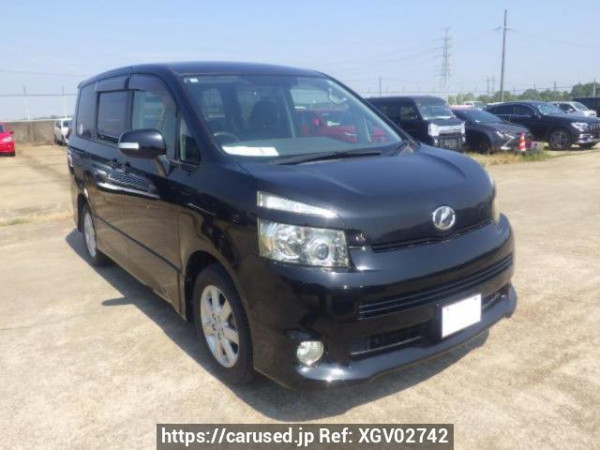 Used 2007 AT toyota voxy ZRR70W Image[0]
