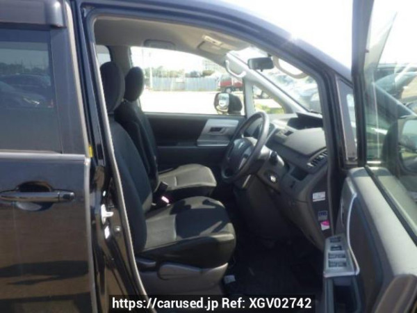 Used 2007 AT toyota voxy ZRR70W Image[11]