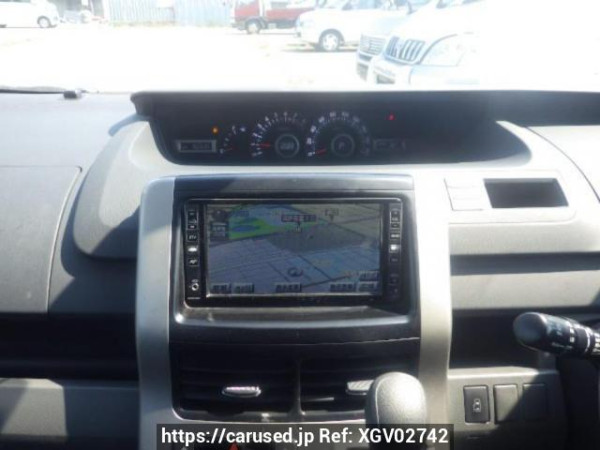 Used 2007 AT toyota voxy ZRR70W Image[21]