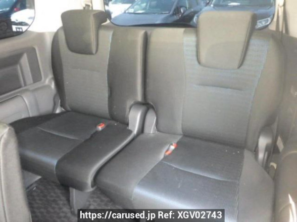 Used 2009 AT toyota voxy ZRR70W Image[15]