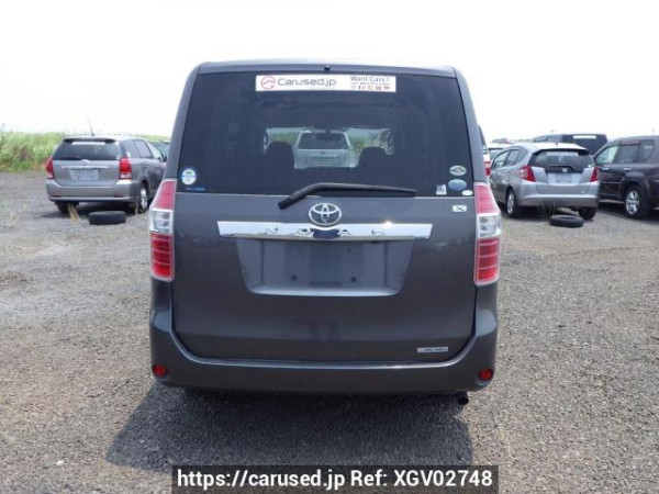 Used 2007 AT toyota noah ZRR70G Image[5]