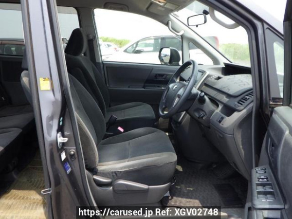 Used 2007 AT toyota noah ZRR70G Image[19]