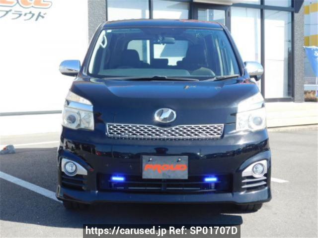Buy Used 2013 Toyota Voxy ZRR70W (SP01707D) | Japanese Used