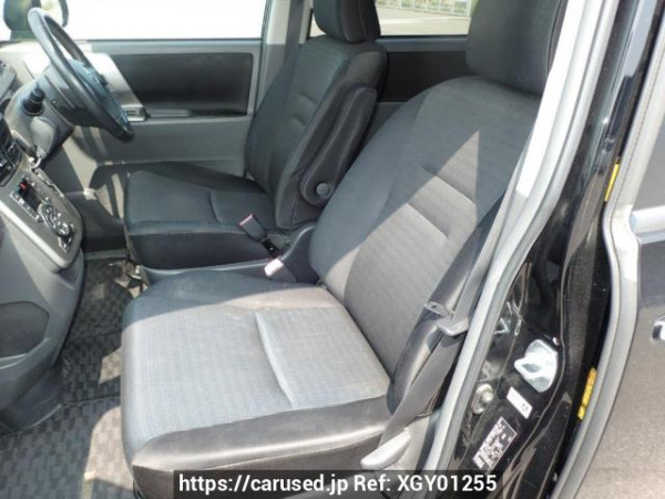 Used 2009 AT toyota voxy ZRR70W Image[10]