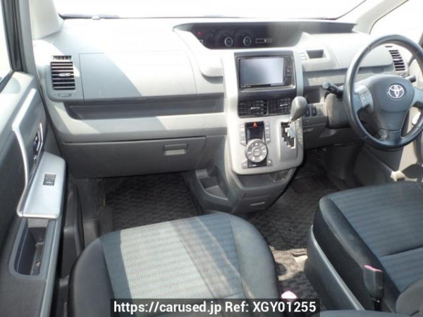 Used 2009 AT toyota voxy ZRR70W Image[14]
