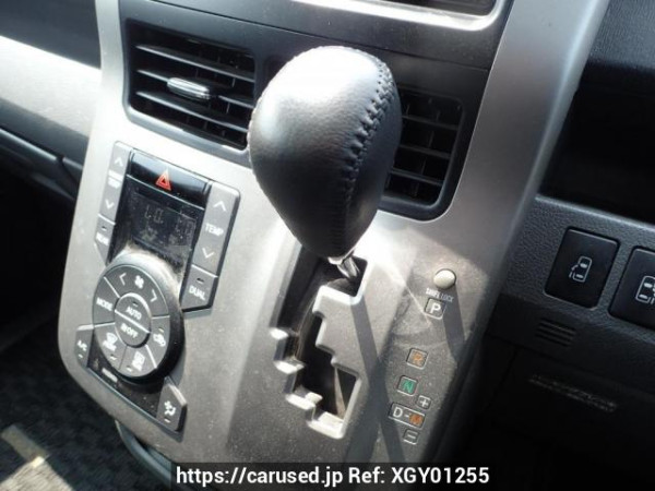 Used 2009 AT toyota voxy ZRR70W Image[21]